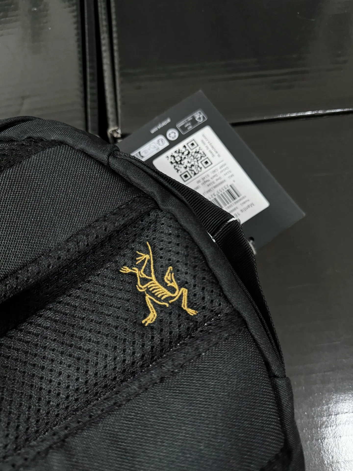 Arcteryx Mantis 16L Lightweight Same Style （ ） New Arrival 16 ！！！ ，YKK ， ， ！ ！ ！ 。 ！ ！ ：Black ：45*26*21.7